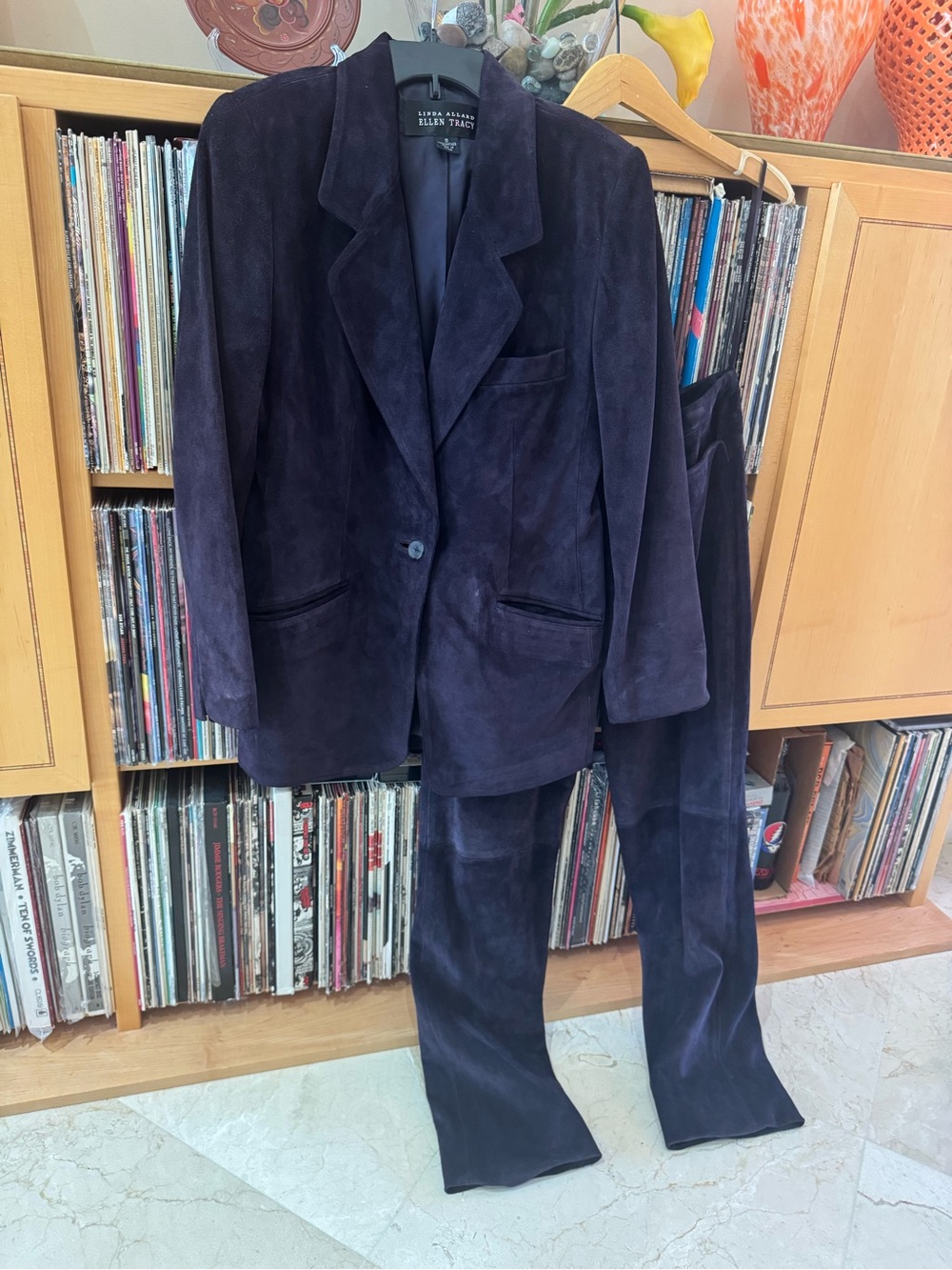 PRICE DROP: NW/OT, LINDA ALLARD for ELLEN TRACY,6, lined GRAPE SUEDE JKT/PANTS